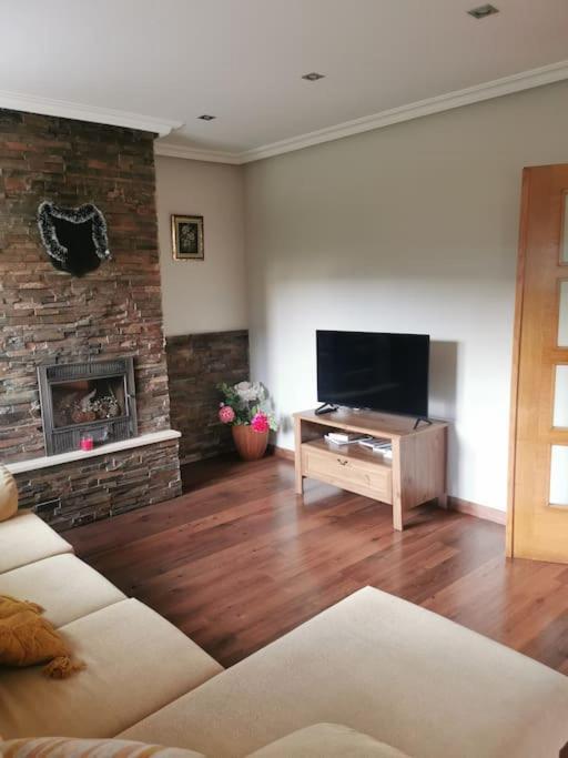 Casa Con Finca En Oviedo El Casero Zewnętrze zdjęcie