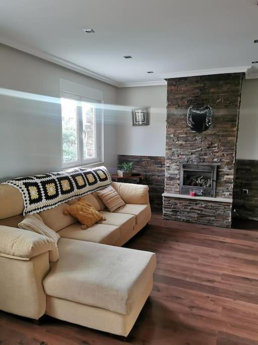Casa Con Finca En Oviedo El Casero Zewnętrze zdjęcie